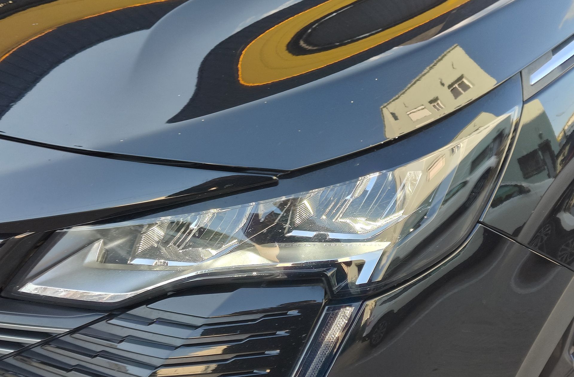 Peugeot 5008 PureTech 130 Allure EAT8 7 plazas - foto 16