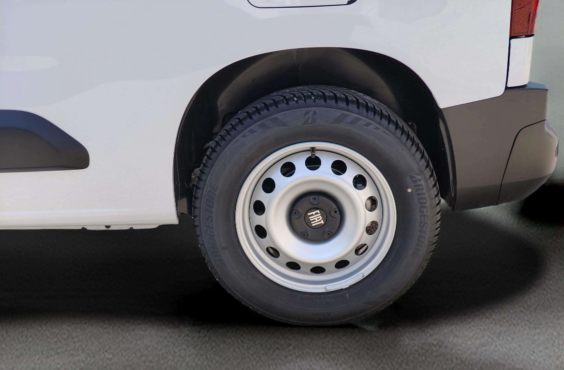 Fiat Doblò Furgon Furgón BlueHDi 100 M - foto 32