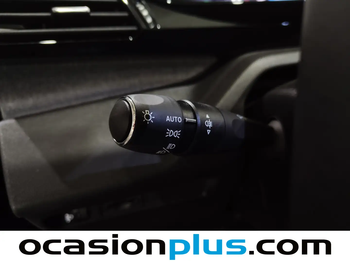 Foto Peugeot 308 Peugeot 308 Allure Hybrid eDCS6 (145 CV)