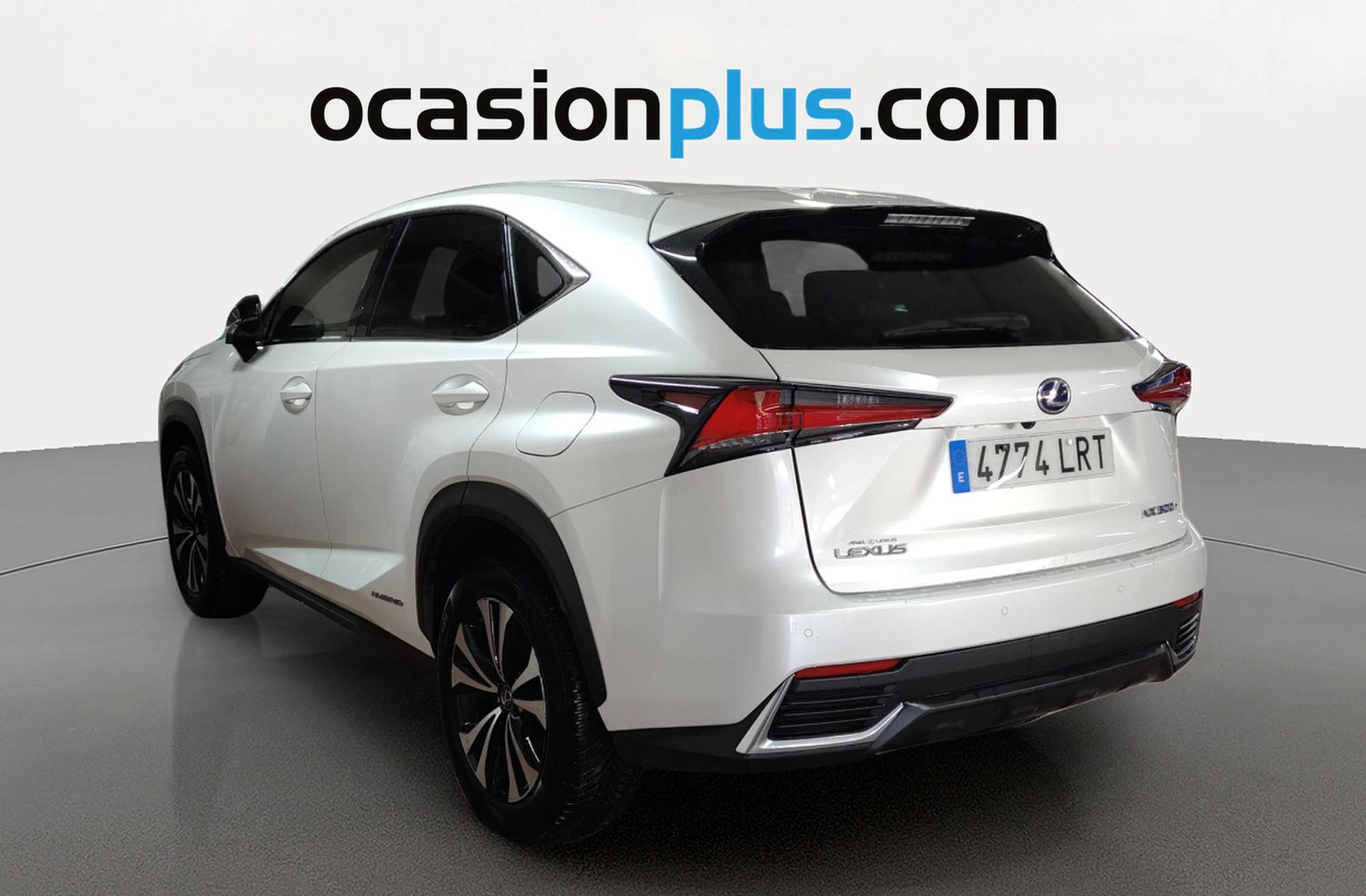 Lexus NX 300h Premium 2WD - foto 3