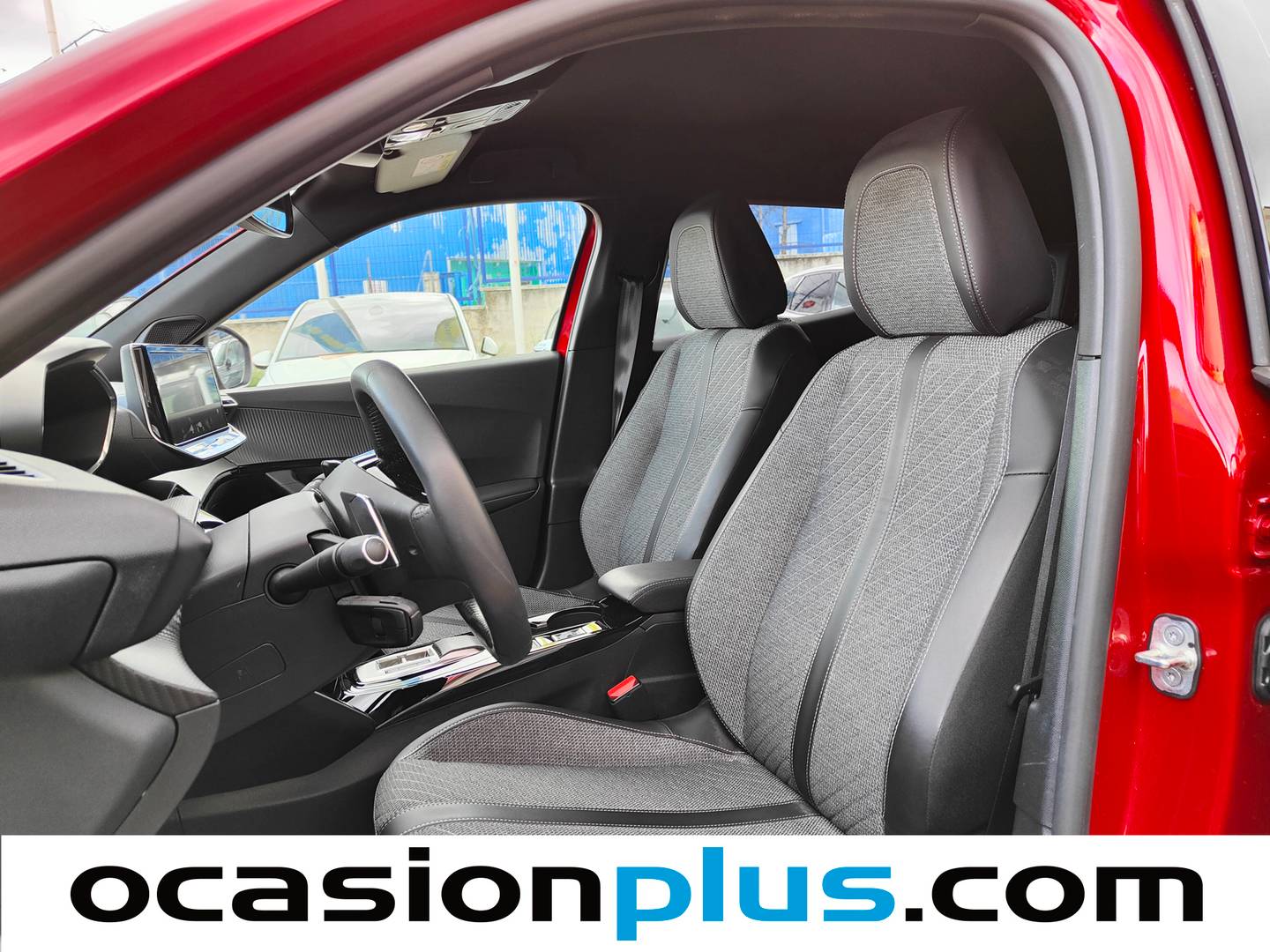 Foto asientos delanteros Peugeot 2008 Peugeot 2008 PureTech 130 S&S Allure EAT8 (130 CV)