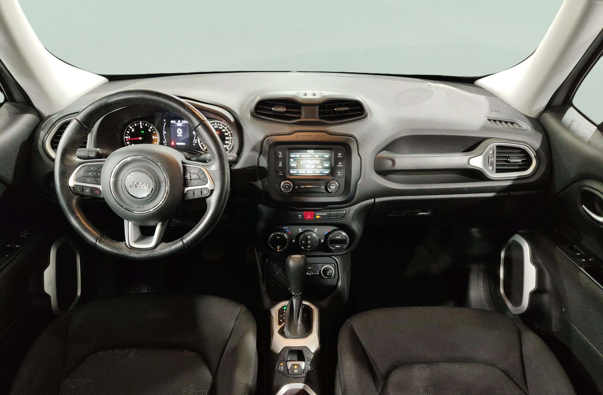 Jeep Renegade 1.6 MultiJet Longitude 4x2 Ddct E6 - foto 6
