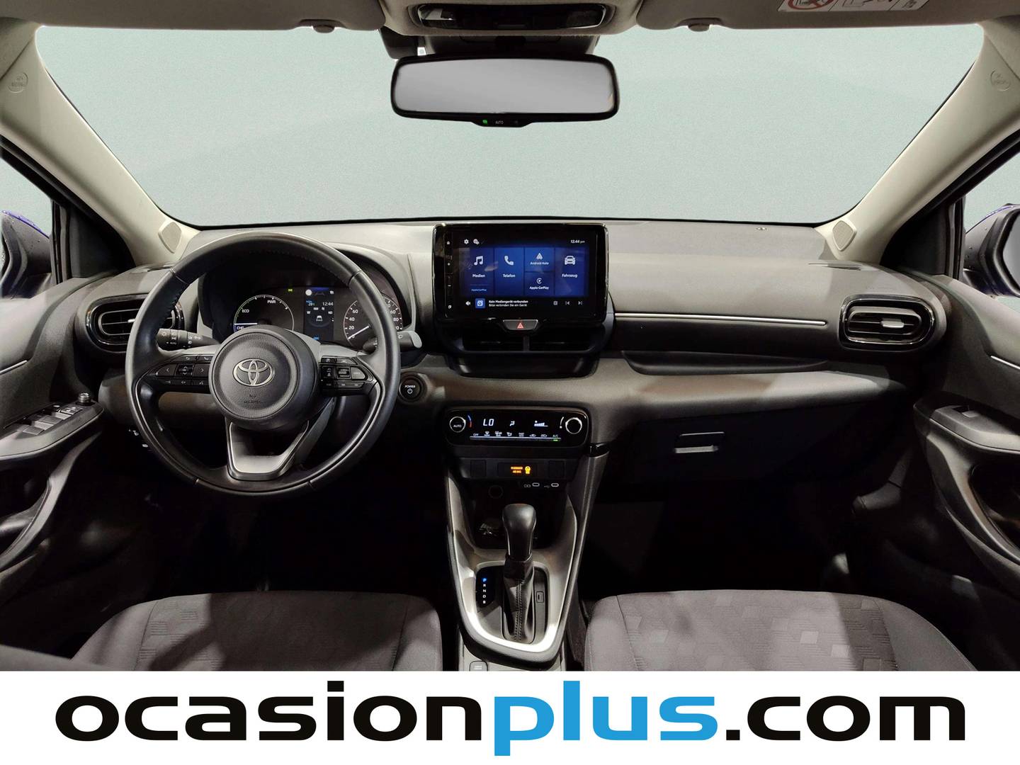 Foto asientos delanteros Toyota Yaris Toyota Yaris 120H Active Plus (116 CV)
