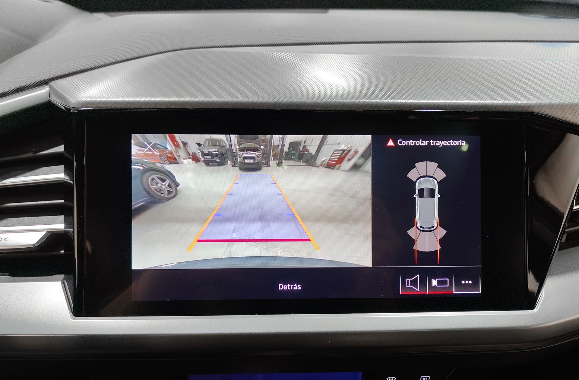 Audi Q4 e-tron Advanced 40 e-tron - foto 9