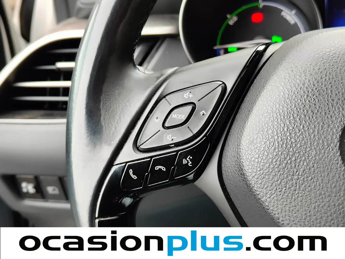 Foto Toyota C-HR Toyota C-HR 1.8 125H Active (122 CV)