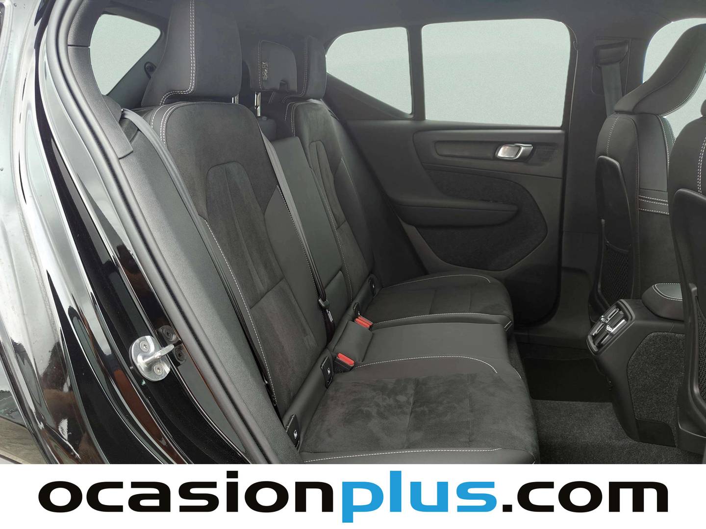 Volvo XC40 Volvo XC40 B3 Gasolina Mild hybrid Plus Dark Auto (163 CV) de segunda mano