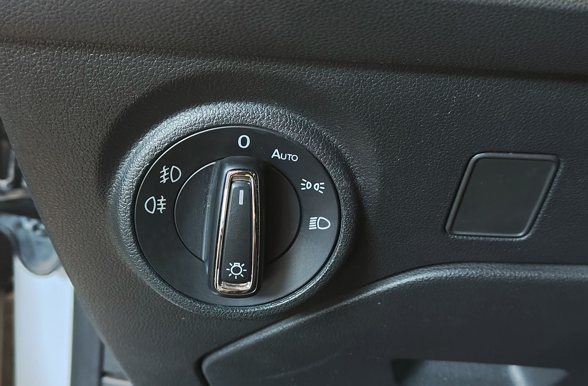 SEAT León 1.4 TSI FR Plus - foto 11