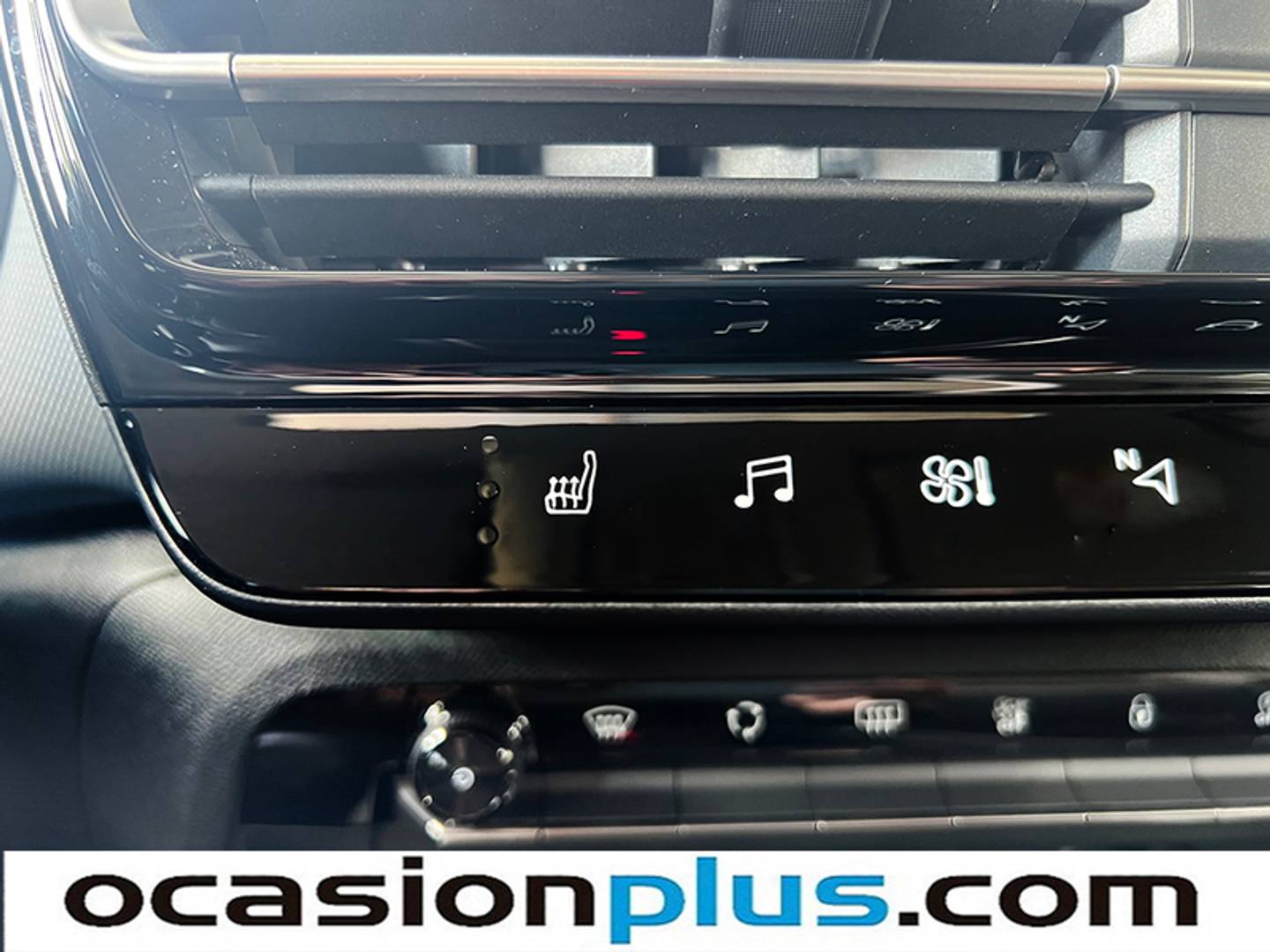 Foto Citroën C5 Aircross Citroen C5 Aircross PureTech 130 S&S Shine Pack EAT8 (131 CV)