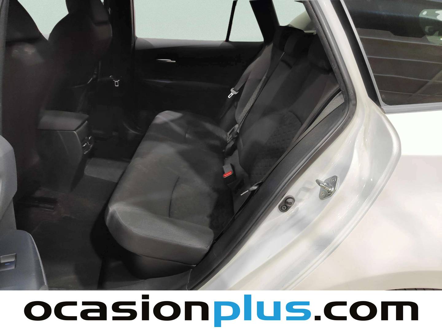 Foto asientos traseros Suzuki Swace Suzuki Swace 1.8 Hybrid GLE (122 CV)