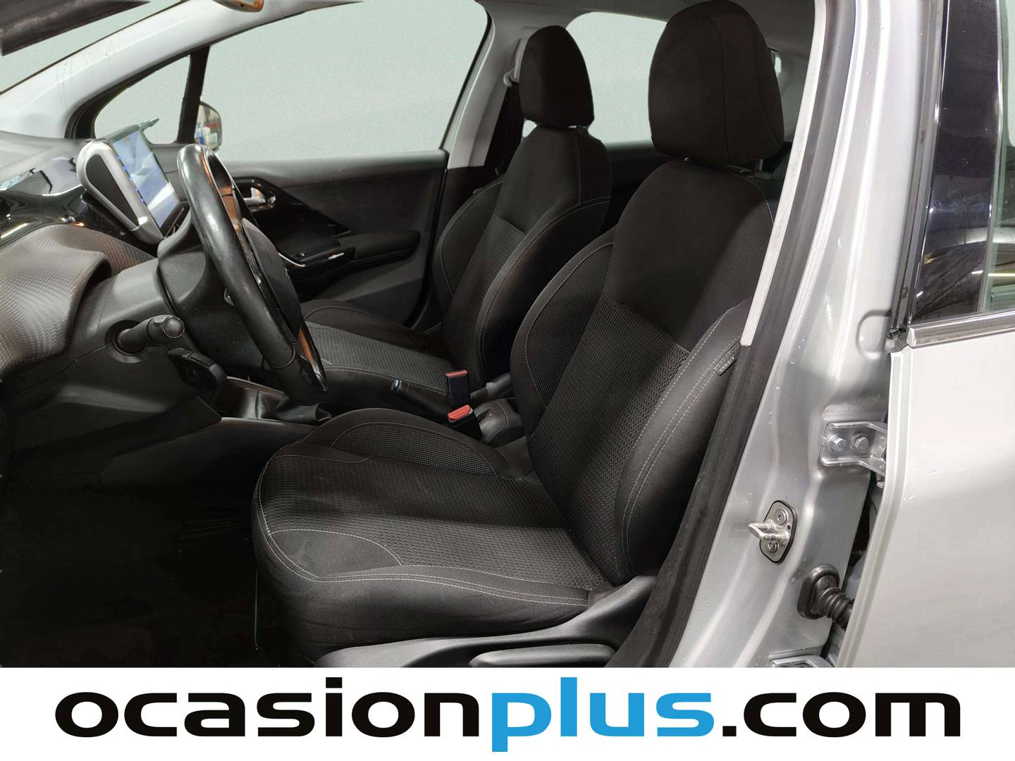 Foto asientos delanteros Peugeot 208 Peugeot 208 PureTech 110 S&S Allure (110 CV)