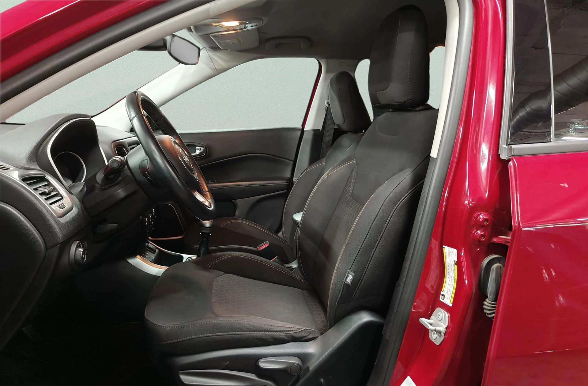 Jeep Compass 1.4 MultiAir Sport 4x2 - foto 8