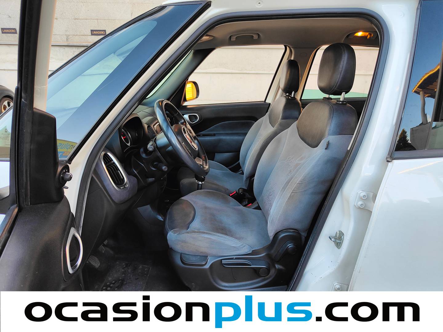 Foto Fiat 500L Fiat 500L 1.6 16v MultiJet II S&S Living (105 CV) 7 Plazas