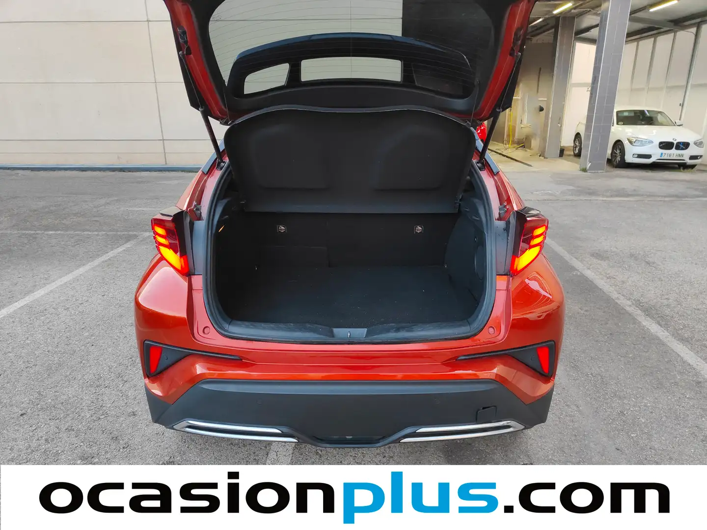 Foto Toyota C-HR Toyota C-HR 180H Kaji Edition (184 CV)