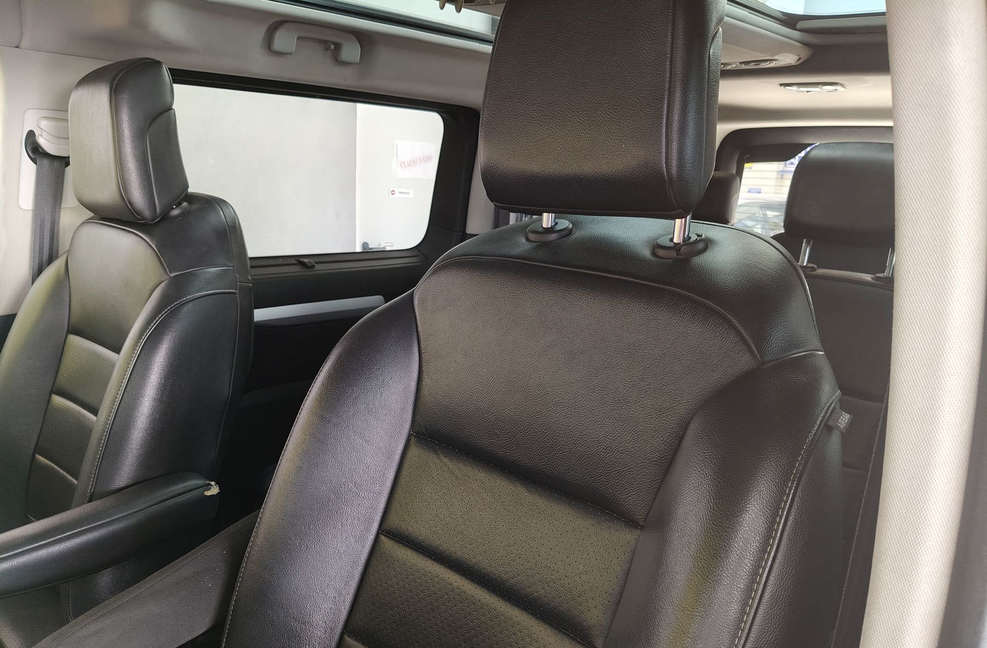 Peugeot Traveller BlueHDi 150 Allure Standard EAT6 7 plazas - foto 9