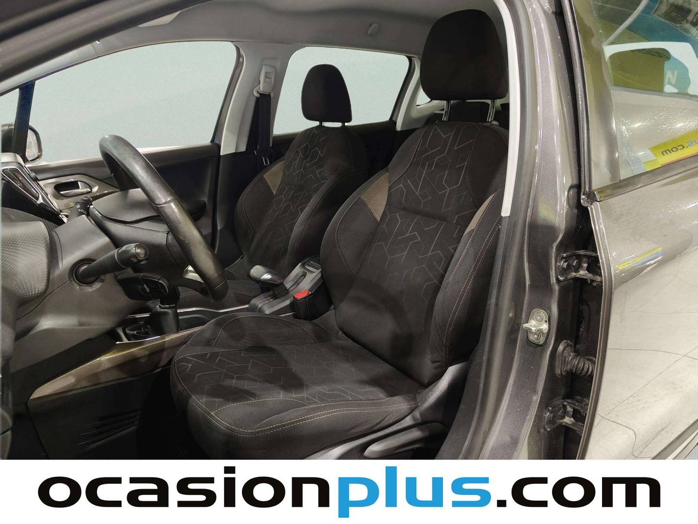 Foto Peugeot 2008 Peugeot 2008 BlueHDi 100 S&S Active (100 CV)