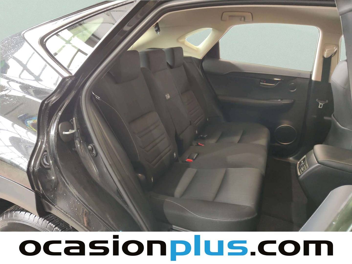 Foto Lexus NX Lexus NX 300h Corporate 2WD (197 CV)