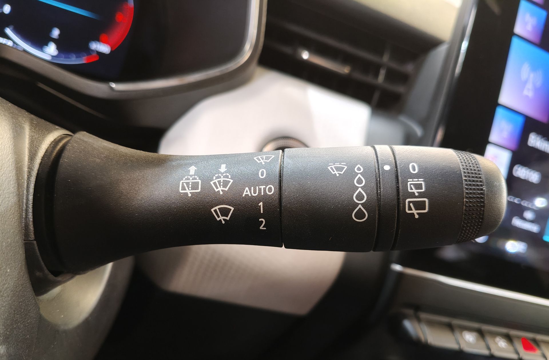Renault Clio Techno TCe - foto 28