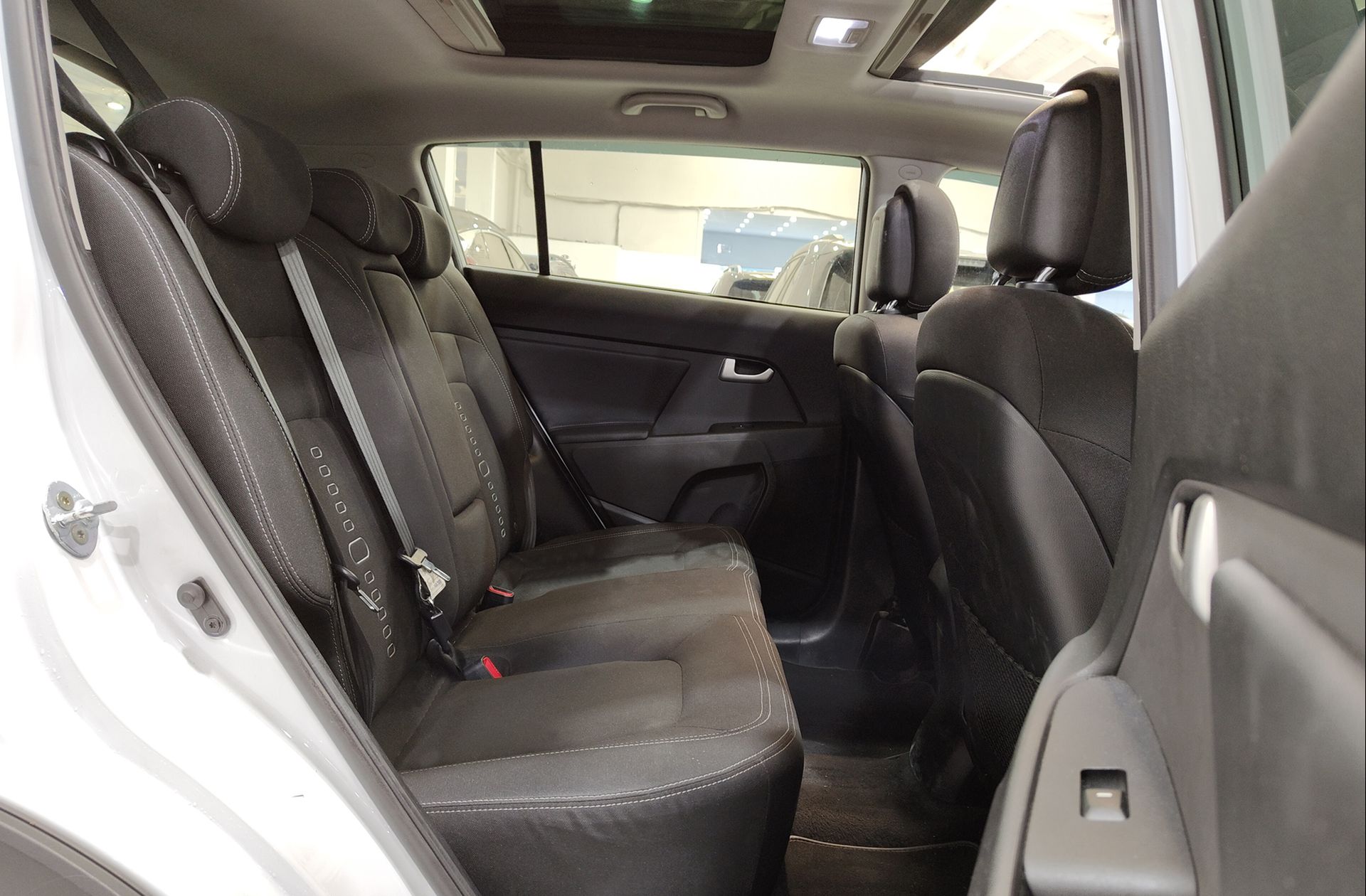 Kia Sportage 1.6 GDI Drive 4x2 - foto 16