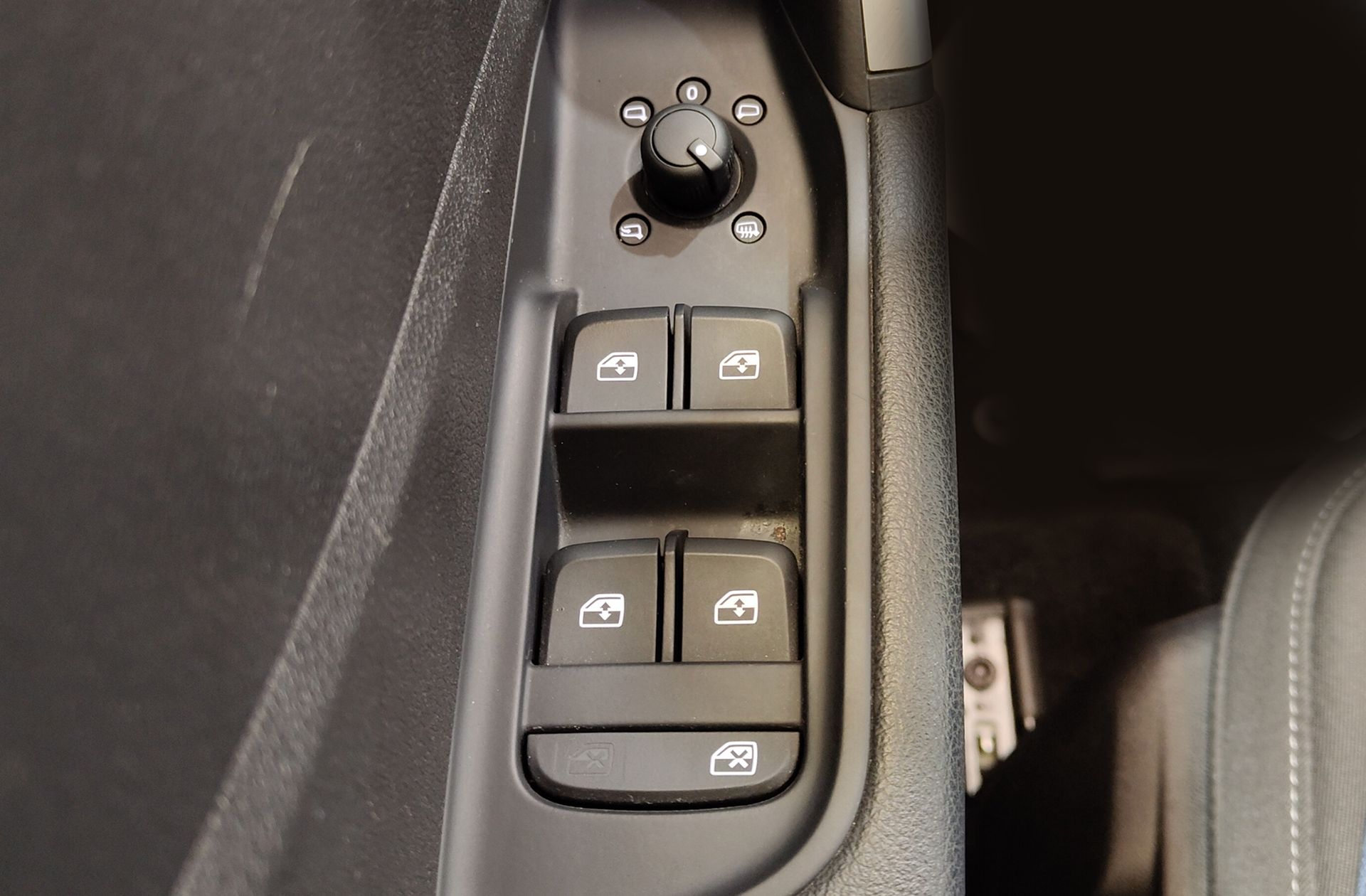 Audi Q2 sport 30 TFSI - foto 36