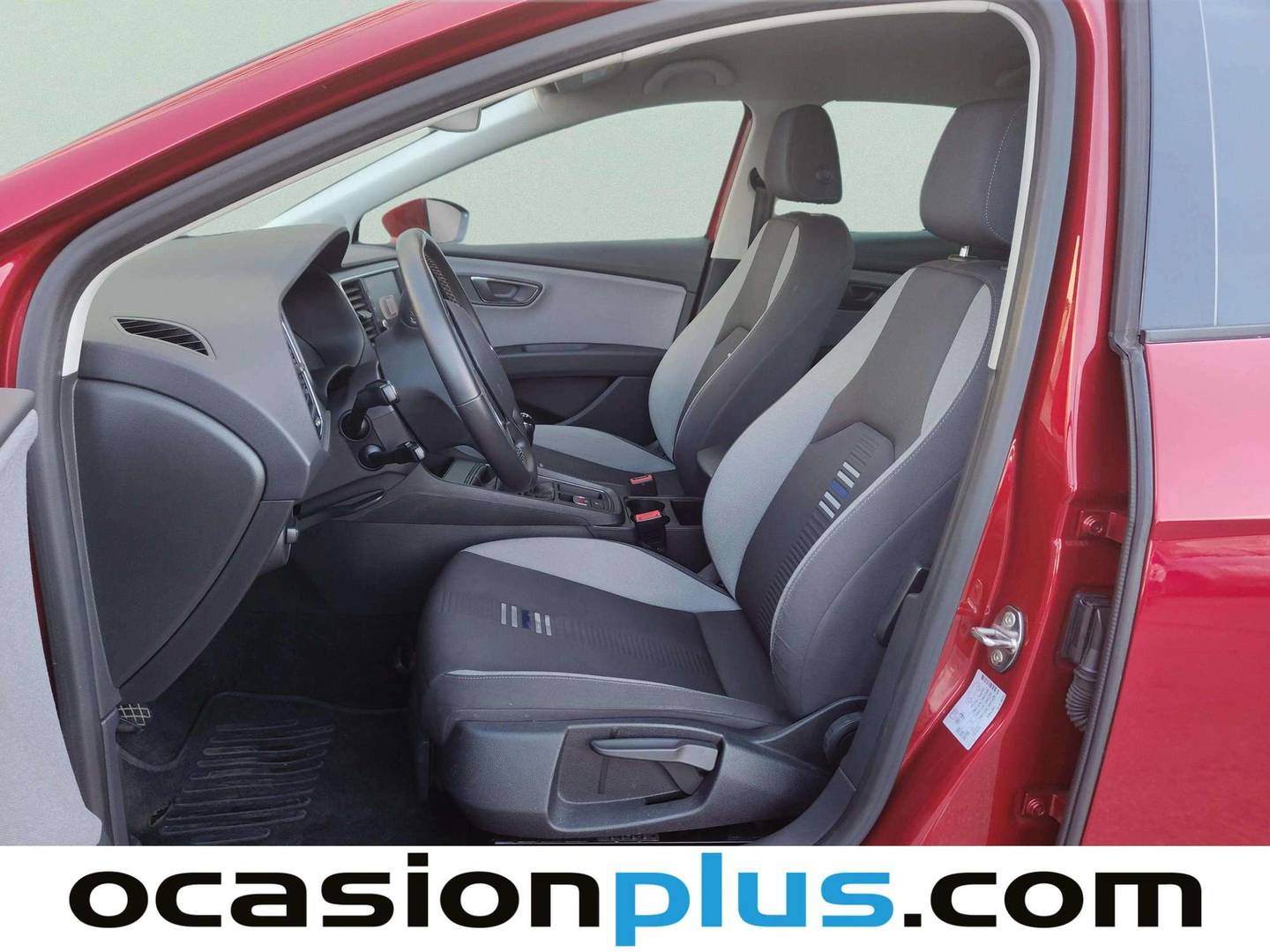 Foto asientos delanteros Seat León Seat León 1.5 TGI GNC S&S Style Visio Edition (130 CV)