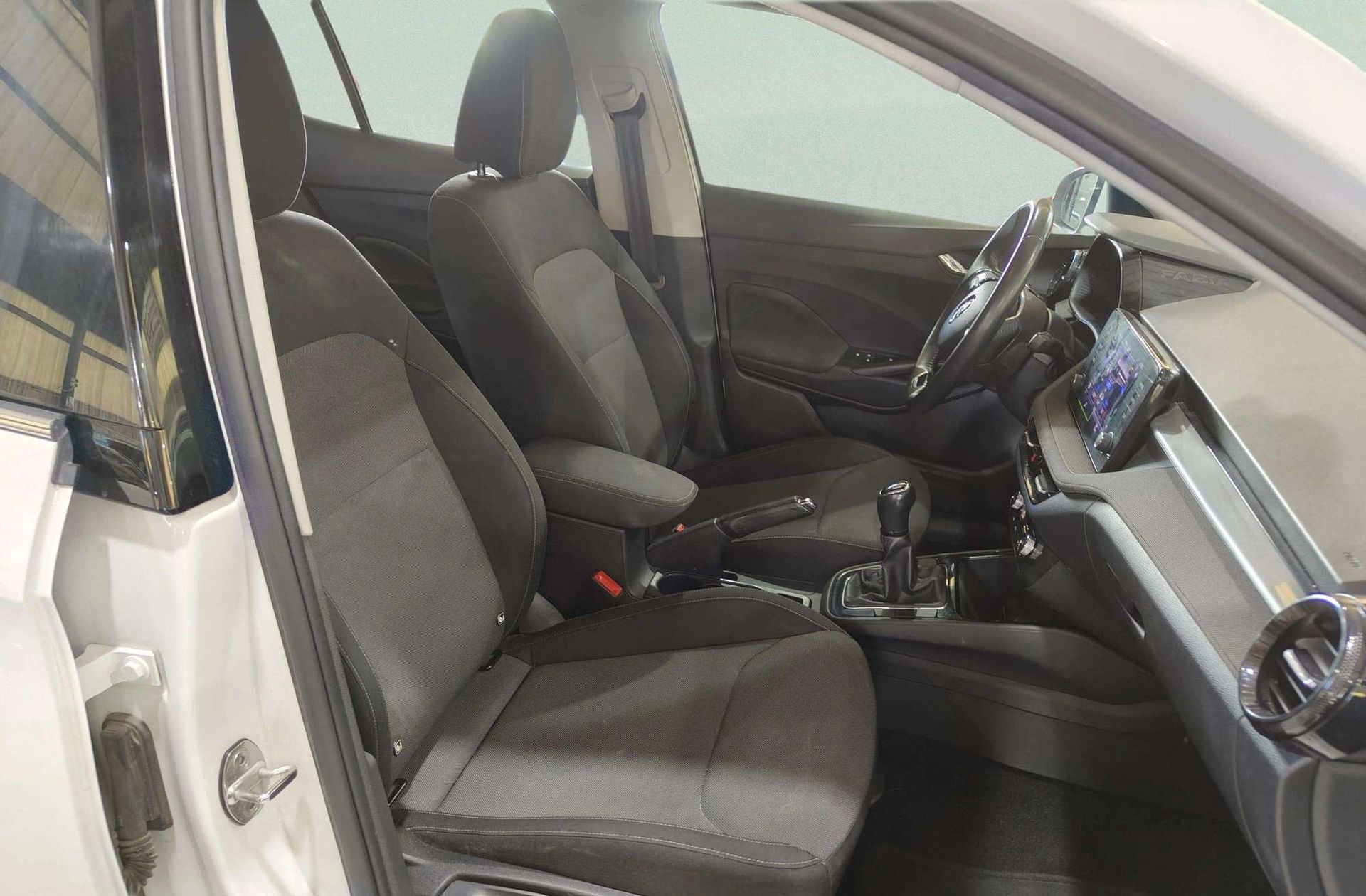 Škoda Fabia 1.0 TSI Ambition - foto 15