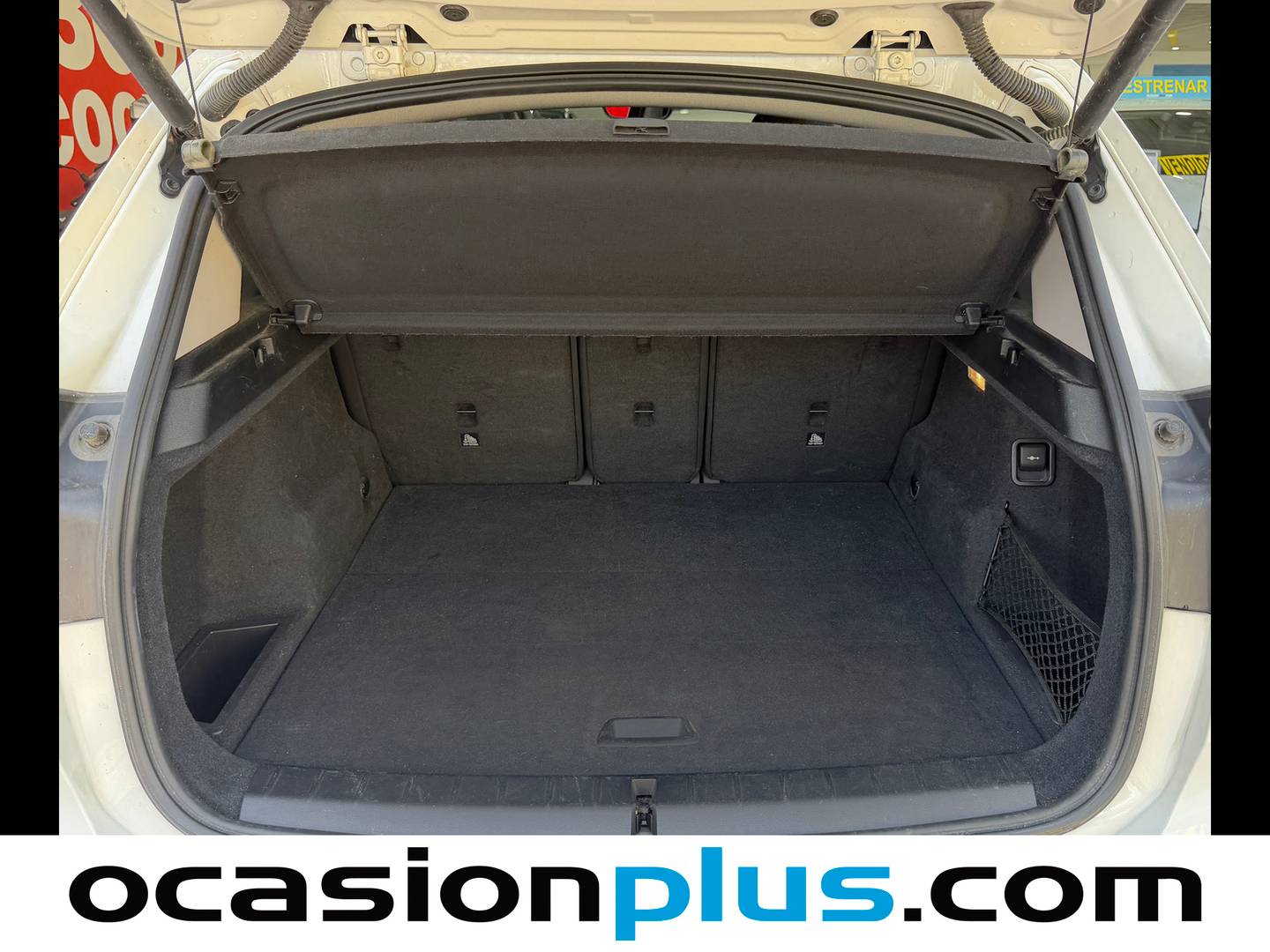 Fotos maletero BMW X1 BMW X1 sDrive18d (150 CV)