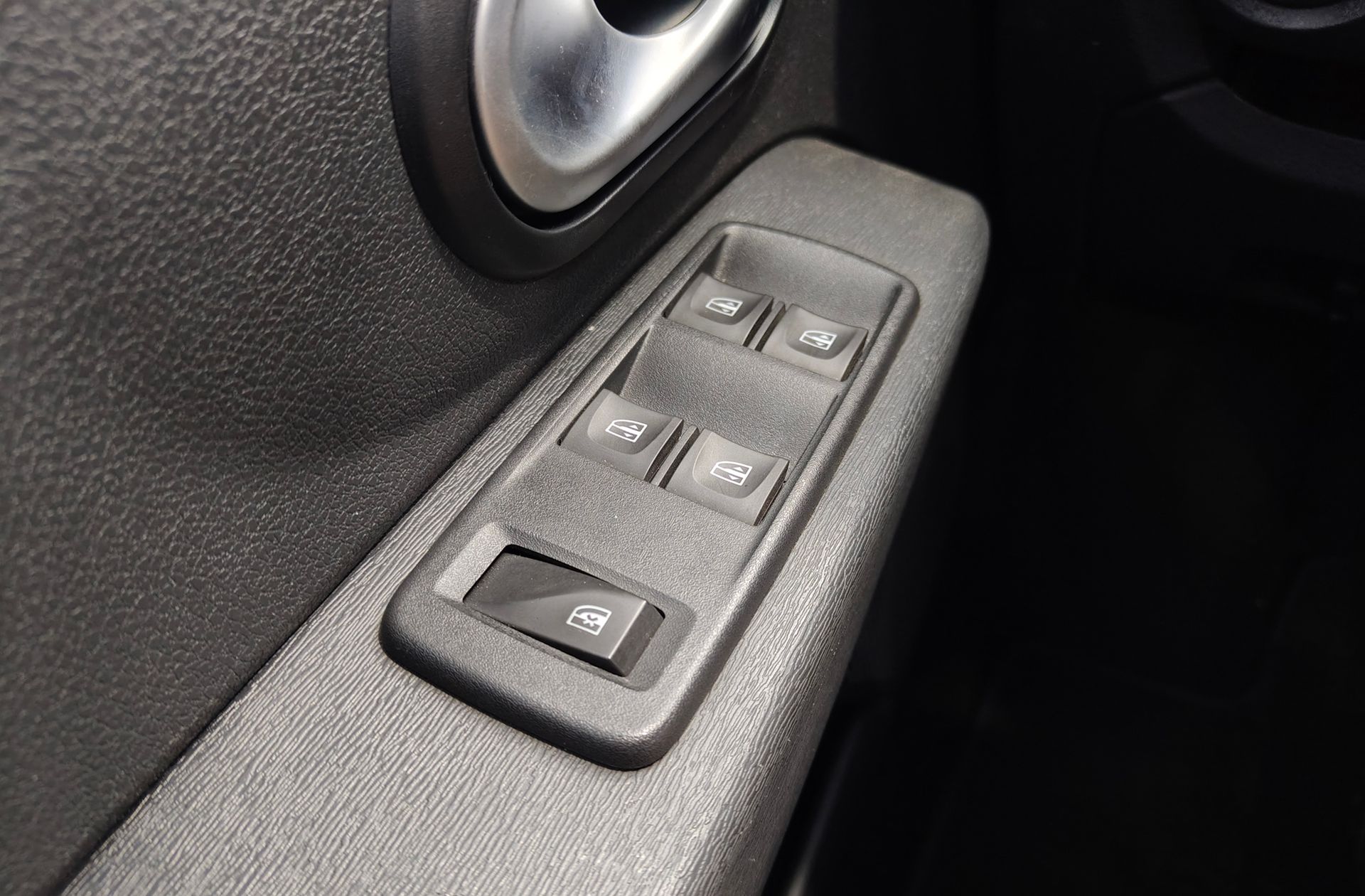 Dacia Lodgy Stepway Comfort dCi 7 plazas - foto 36