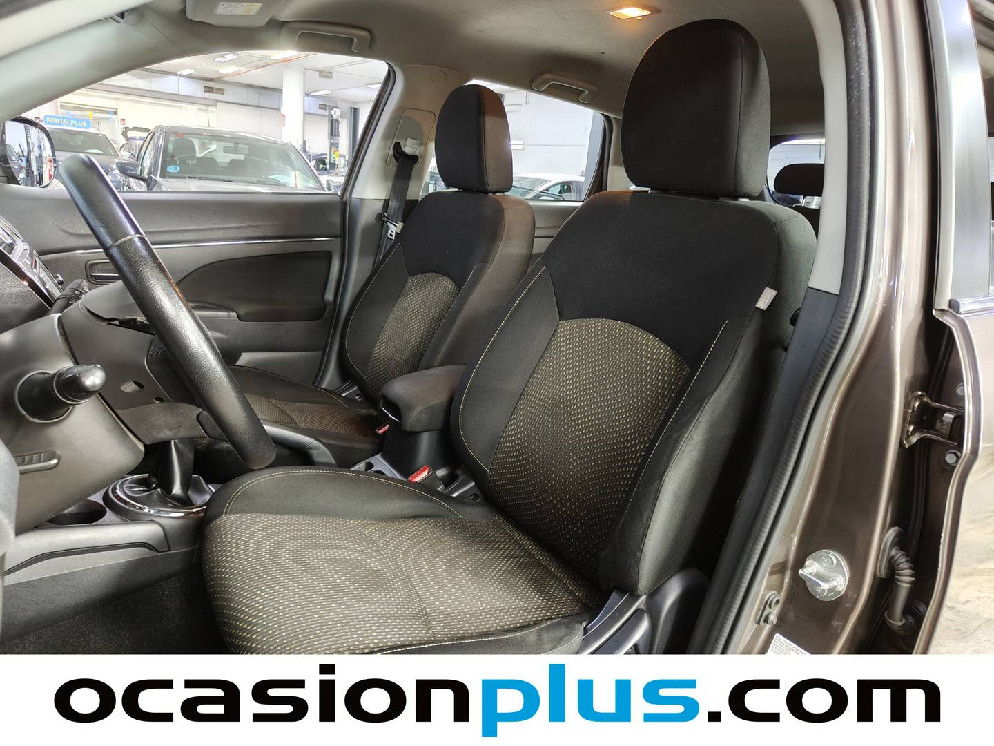 Foto asientos delanteros Mitsubishi ASX Mitsubishi ASX 160 MPI Motion (117 CV)