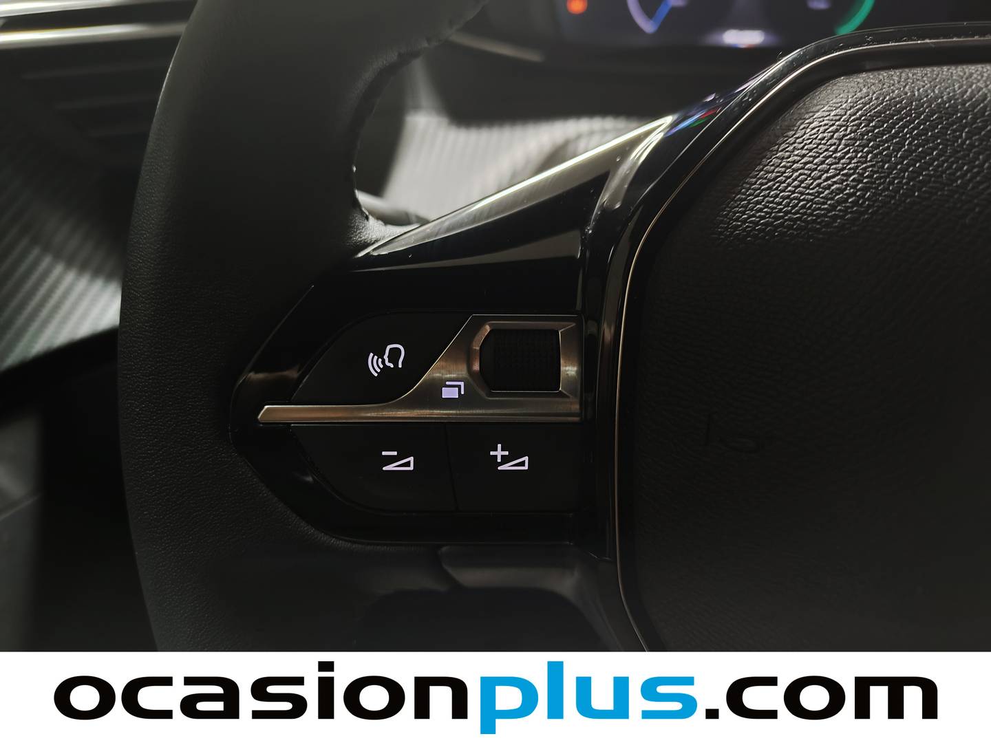 Peugeot 2008 Peugeot 2008 Allure Hybrid eDCS6 (145 CV) seminuevo