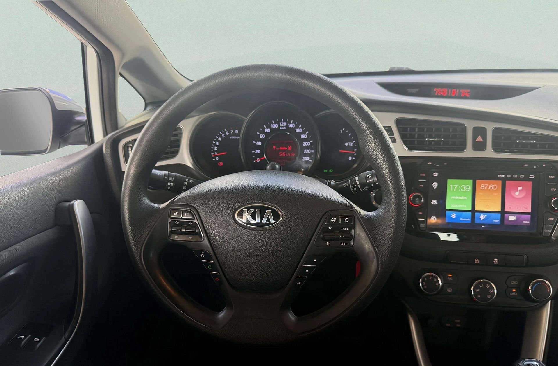 Kia ProCeed 1.4 Cvvt Concept - foto 18