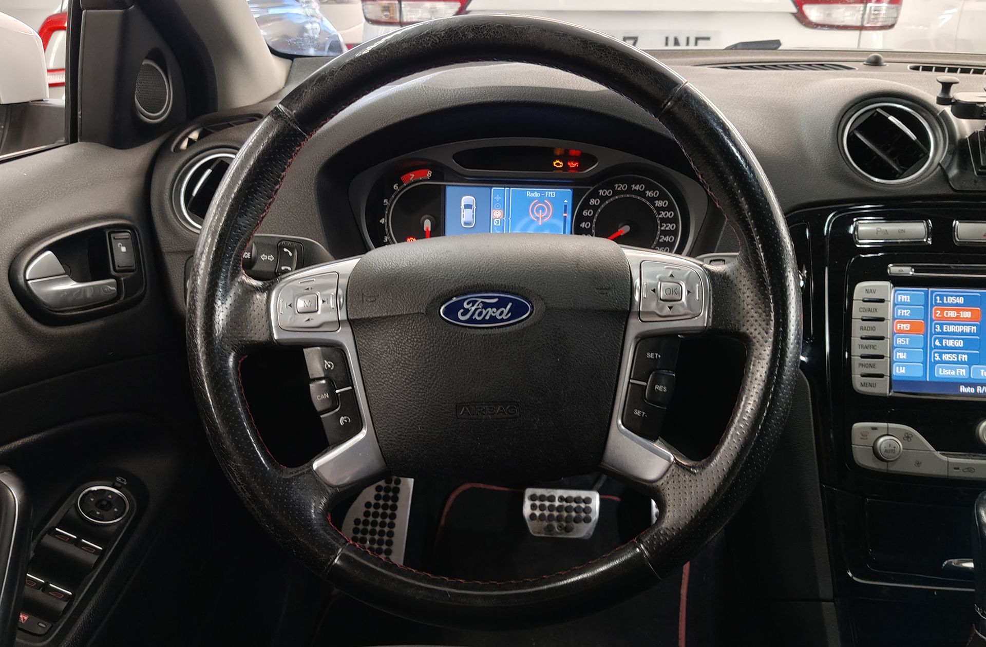 Ford Mondeo 2.0 EcoBoost 203 Titanium S Powershift - foto 22