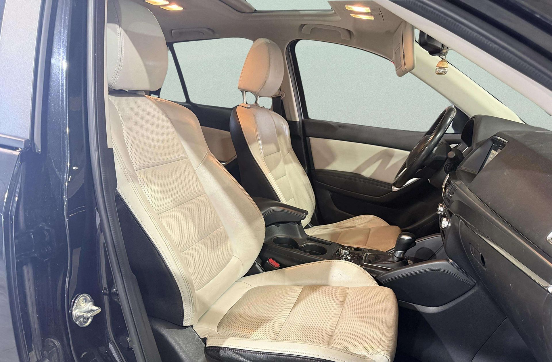 Mazda CX-5 2.2 DE Luxury Premium Travel SunRoof 4WD - foto 19