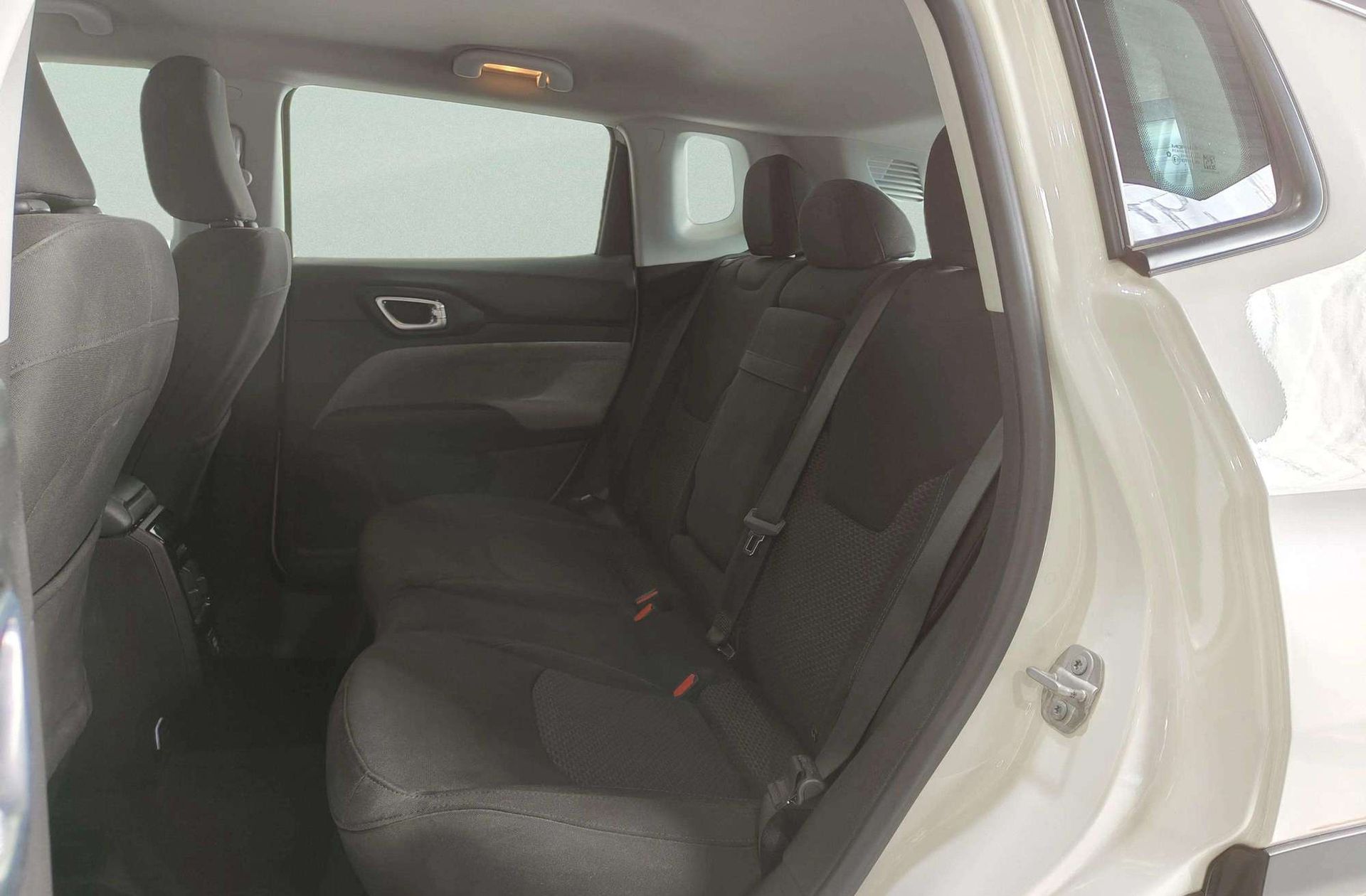 Jeep Compass 1.3 Gse T4 Longitude FWD - foto 11