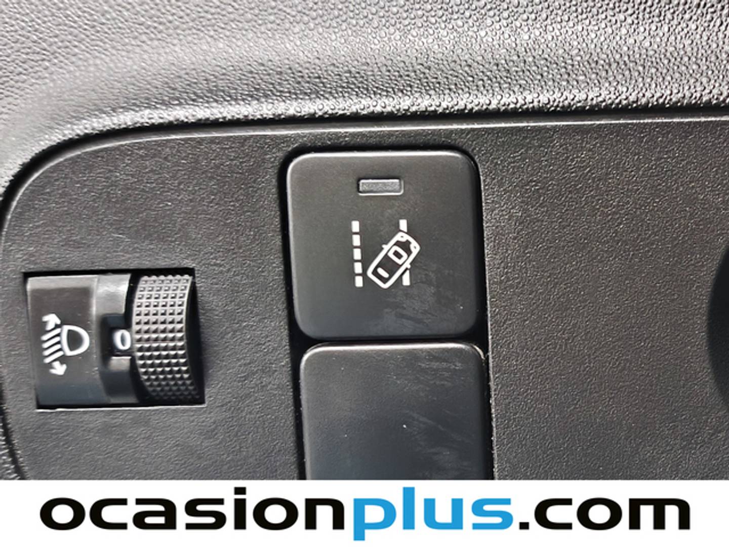 Equipamiento del Citroën C3 Citroën C3 PureTech 82 Feel (82 CV)