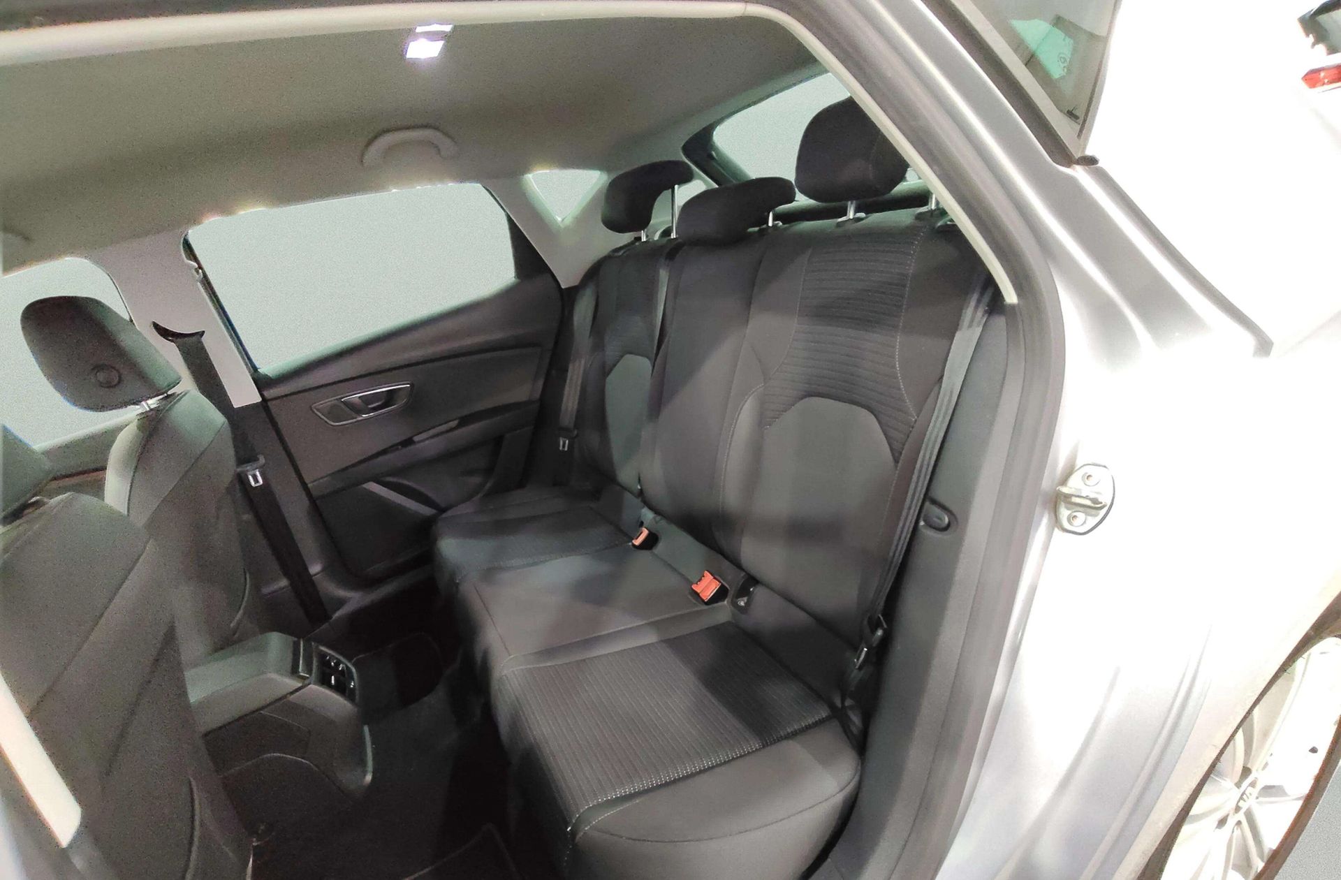 SEAT León 1.5 TGI GNC FR Fast Edition DSG - foto 11