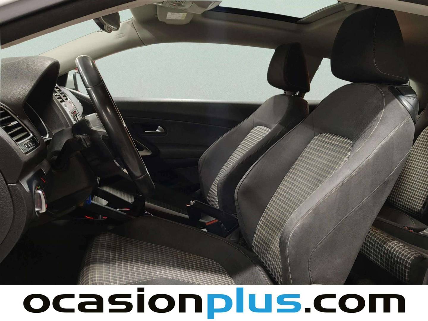 Foto asientos delanteros Volkswagen Scirocco Volkswagen Scirocco R-Line 1.4 TSI BMT (125 CV)