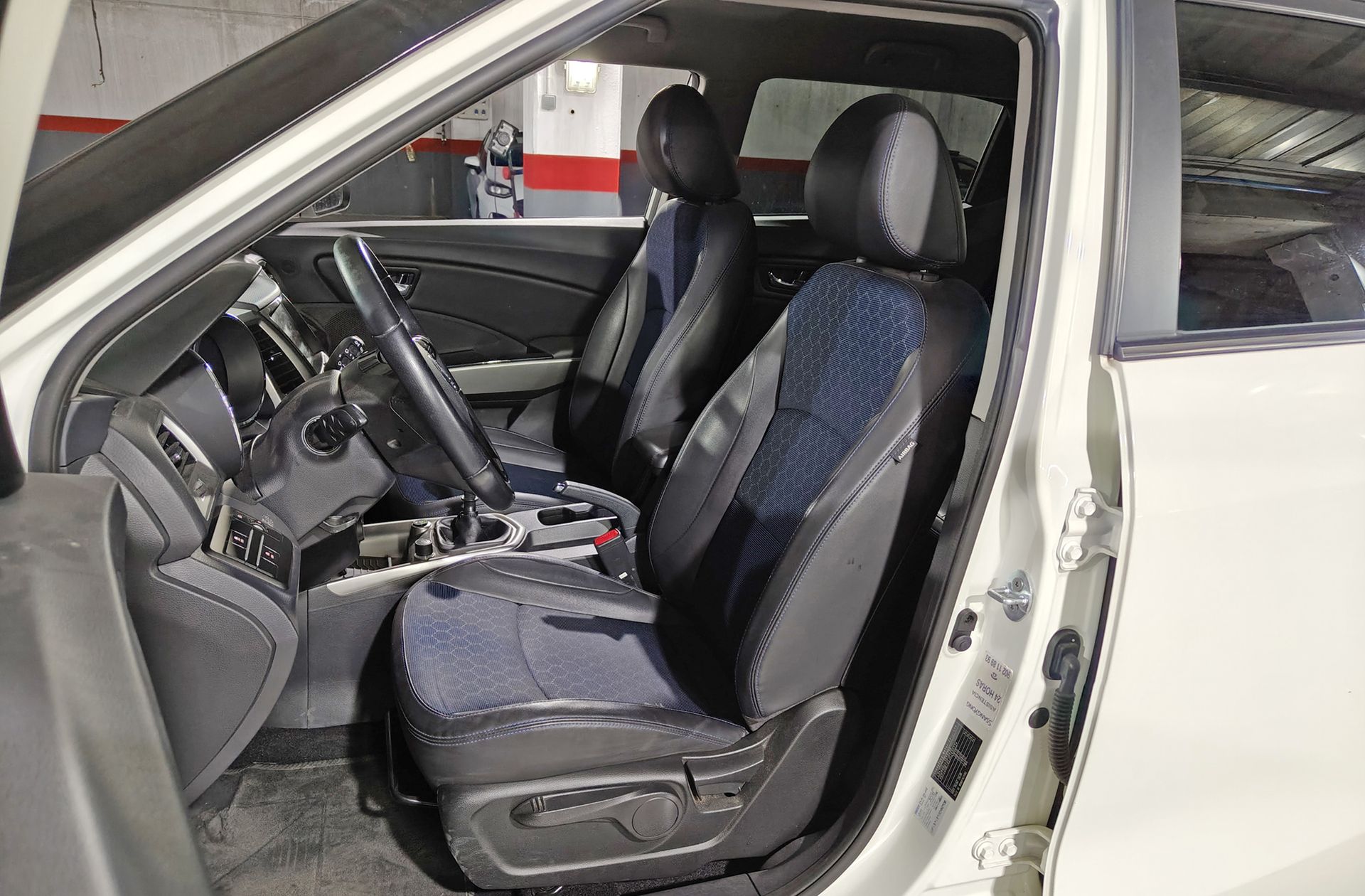 SsangYong Tivoli G16 GLP Limited 4x2 - foto 12