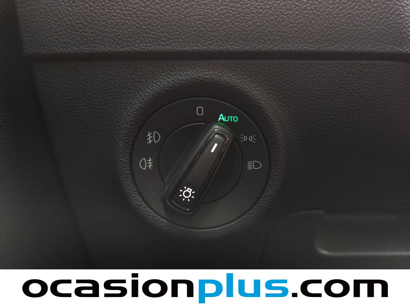 Foto Skoda Karoq Skoda Karoq 1.5 TSI ACT Ambition (150 CV)