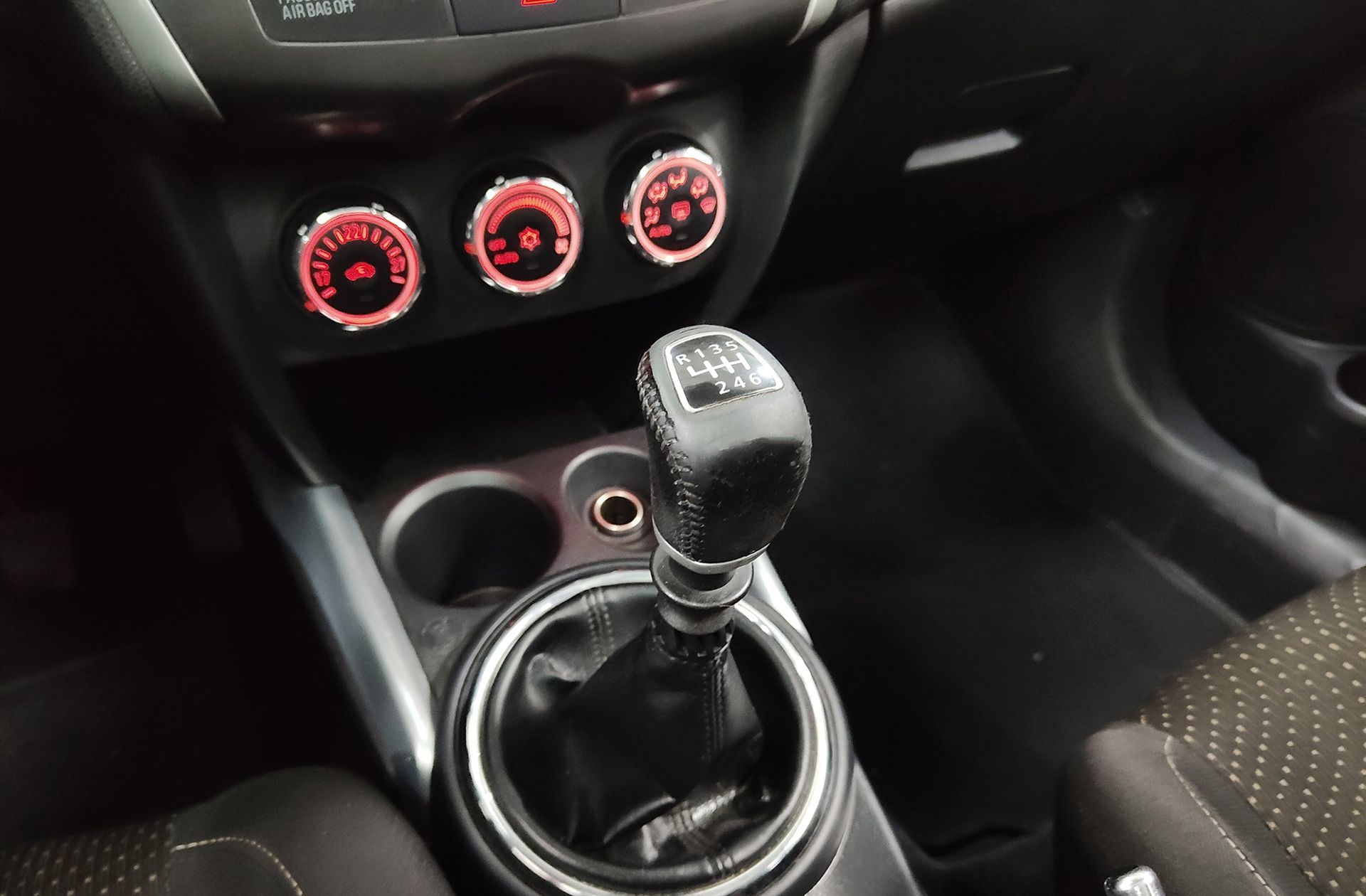 Mitsubishi ASX 180 DI-D Motion - foto 5