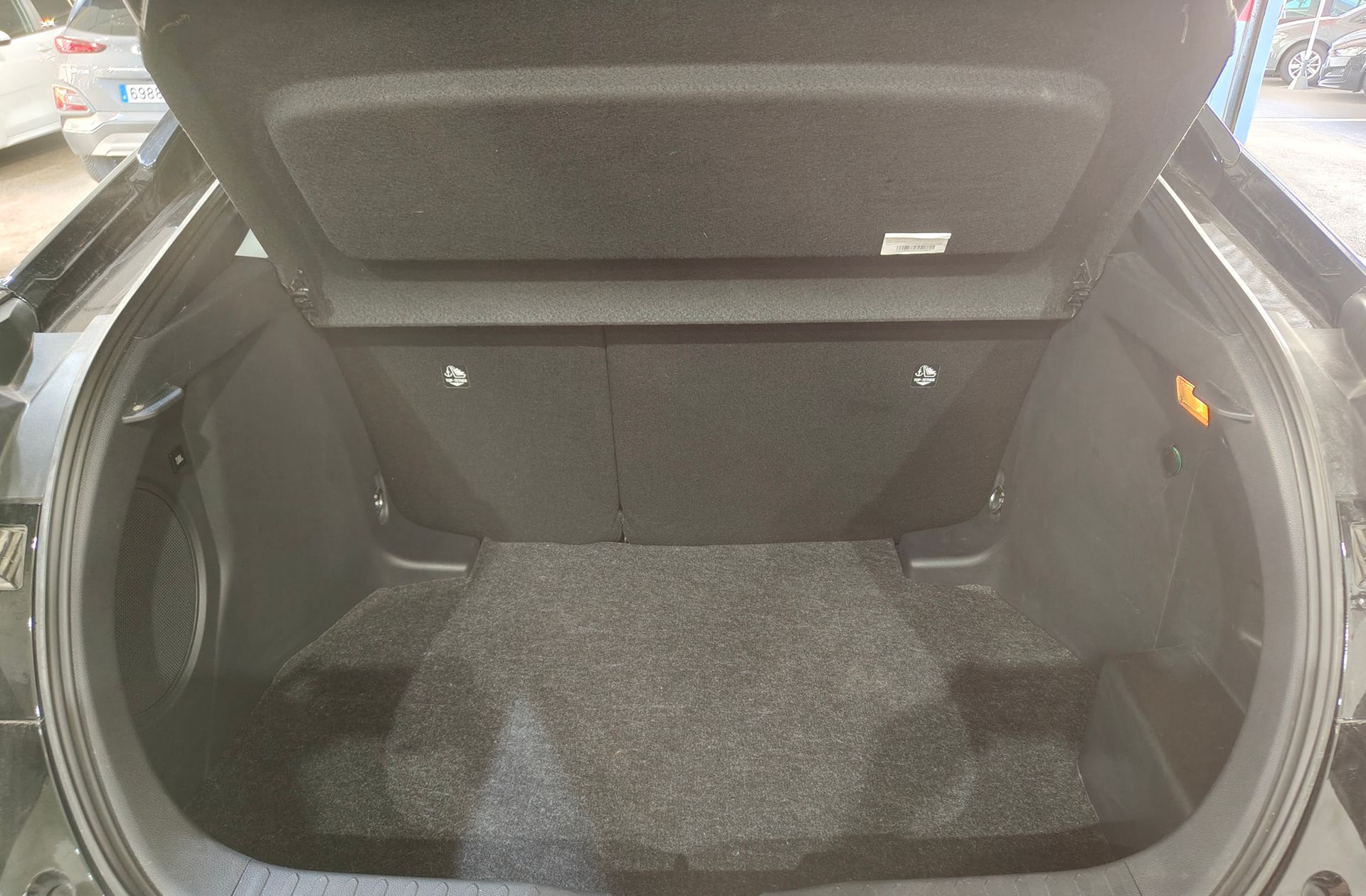 Toyota C-HR 200H Premiere Edition - foto 17