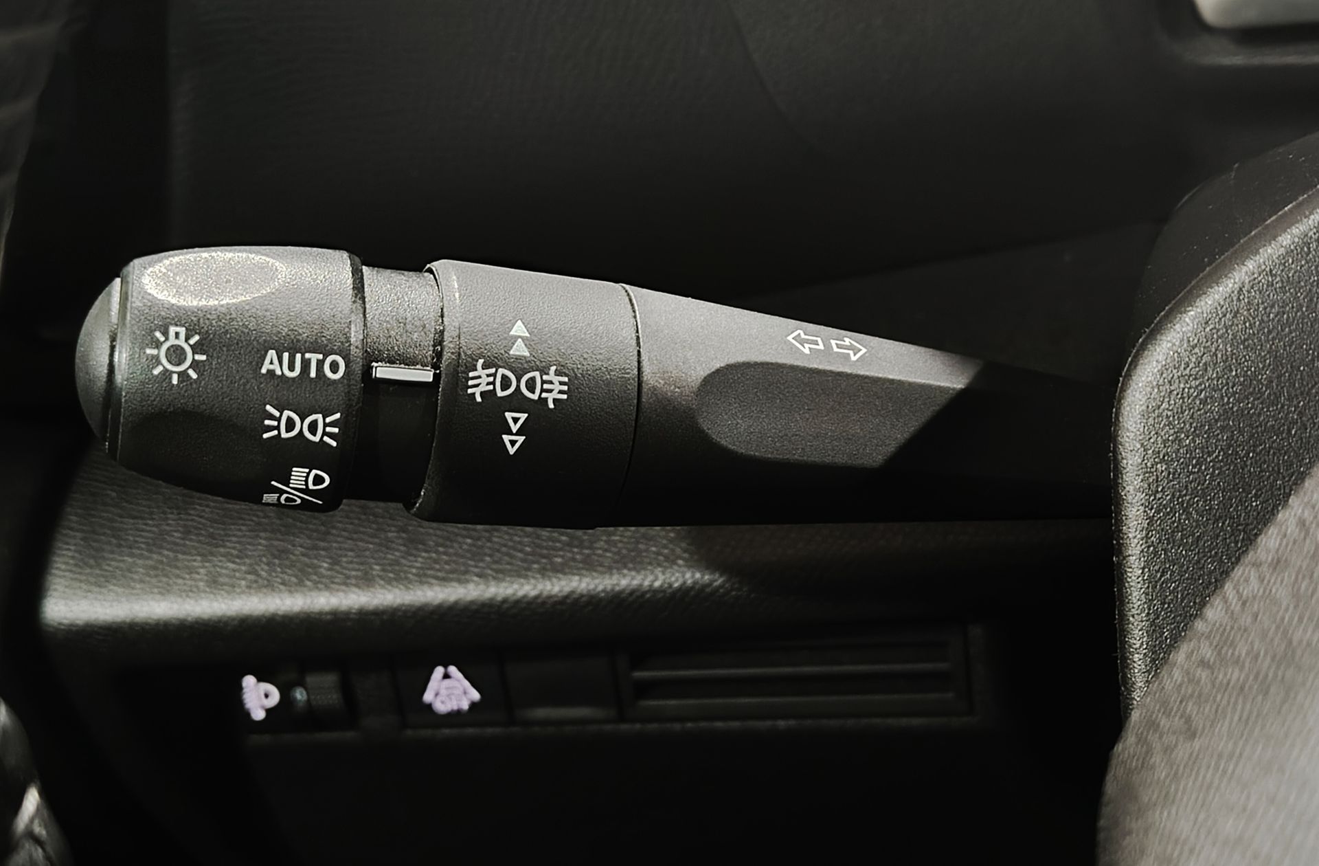Citroën C4 PureTech 130 Plus EAT8 - foto 25