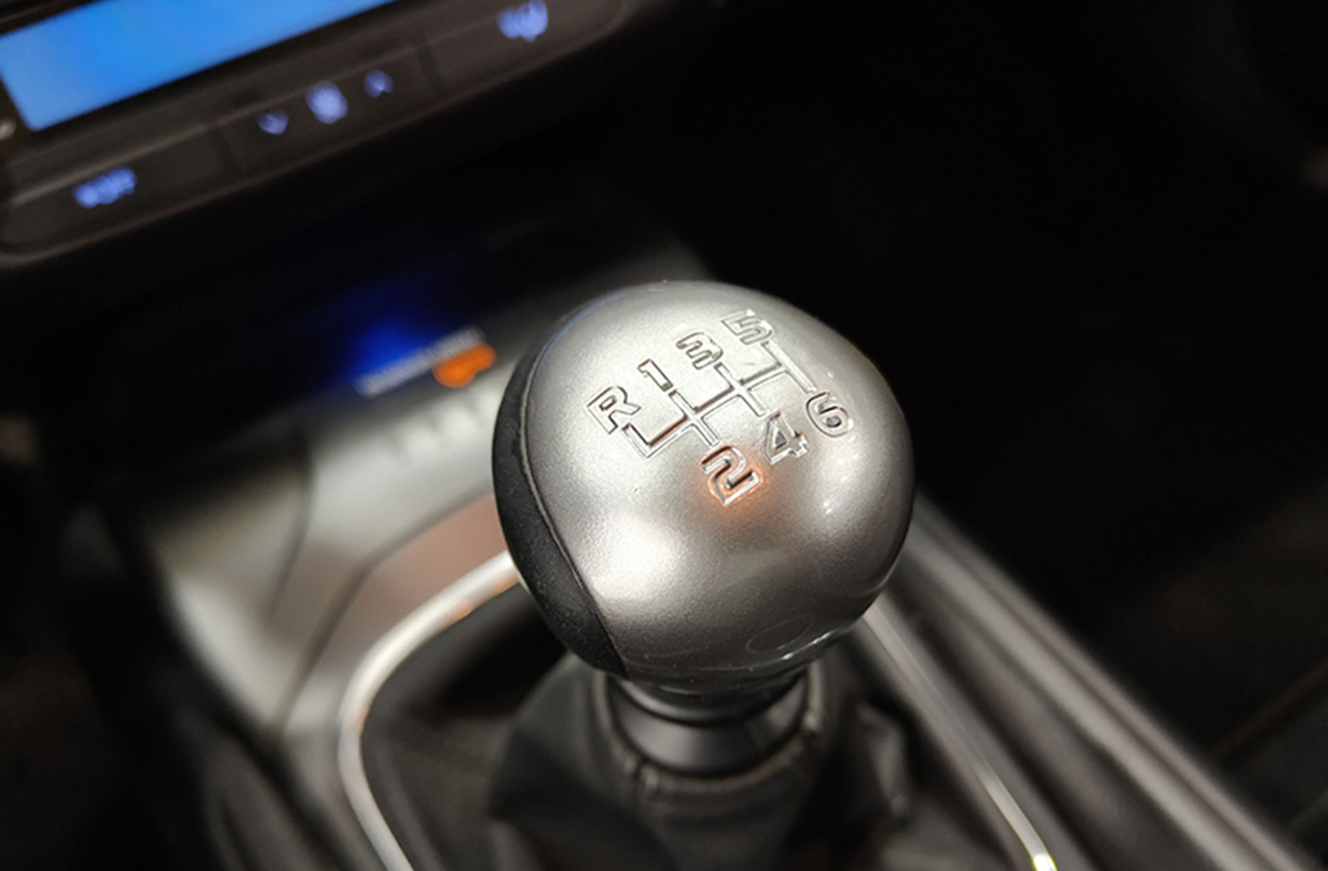 Toyota Avensis 150D Advance - foto 5