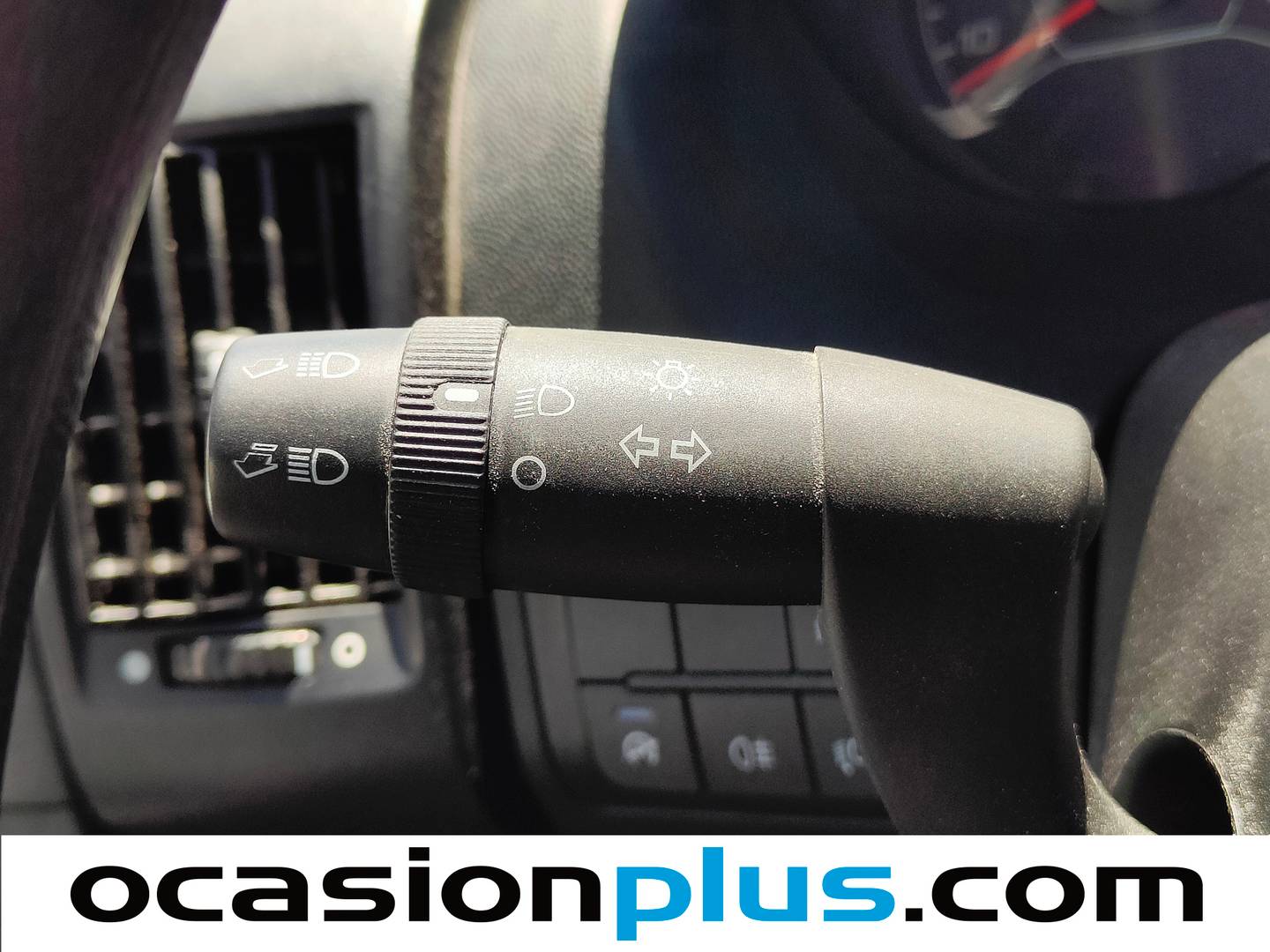 Extras y acabados del Opel Movano Opel Movano Furgon 2.2 BlueHDi Base L3H2 3.5T (140 CV)