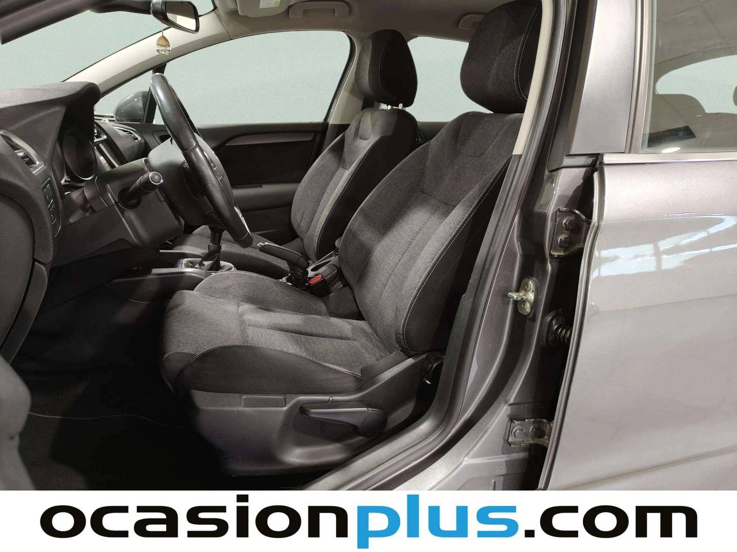 Foto asientos delanteros Citroën C4 Citroën C4 PureTech 110 Live Edition (110 CV)