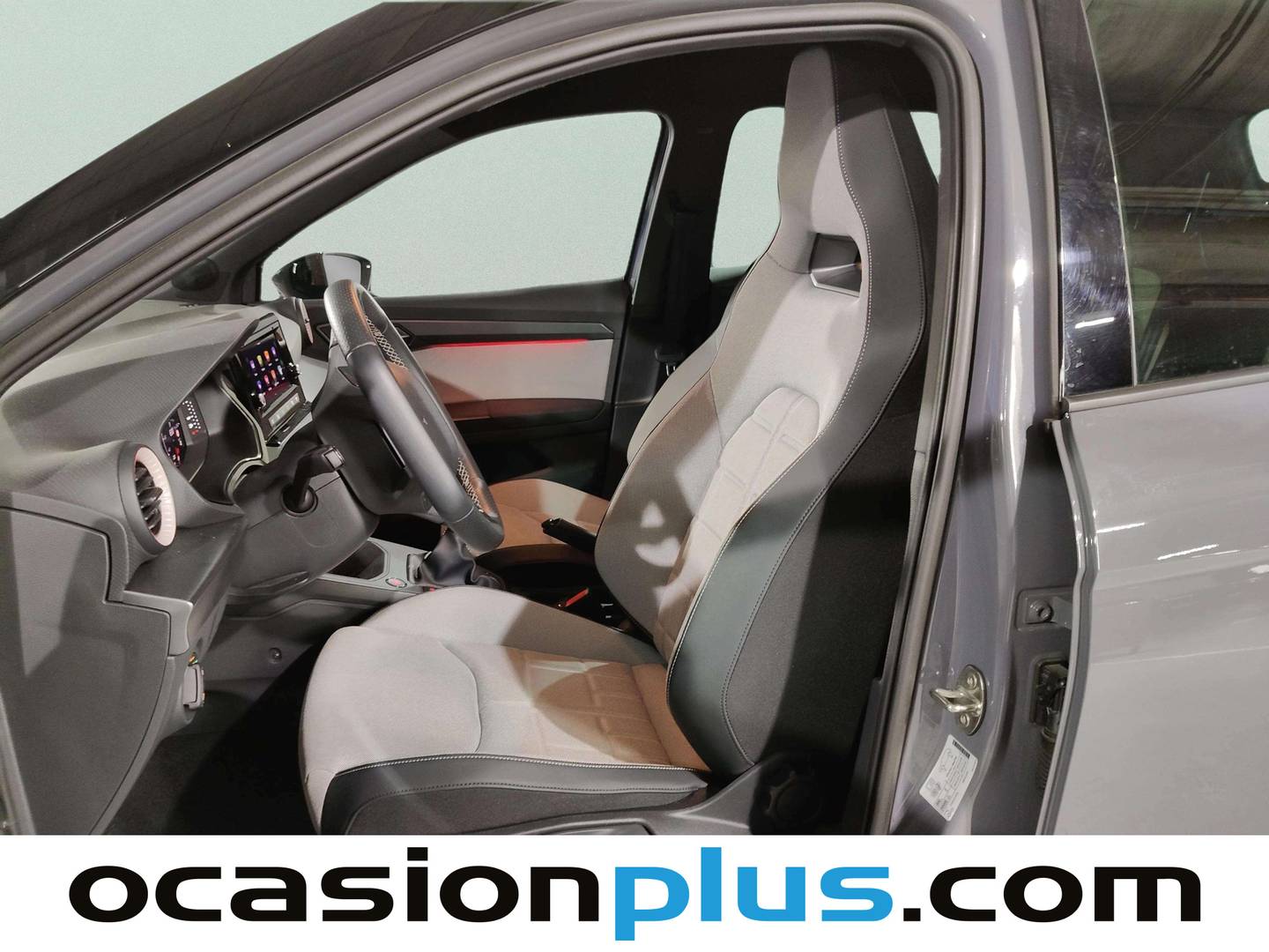 Foto asientos delanteros Seat Arona Seat Arona 1.0 TSI S&S FR (115 CV)