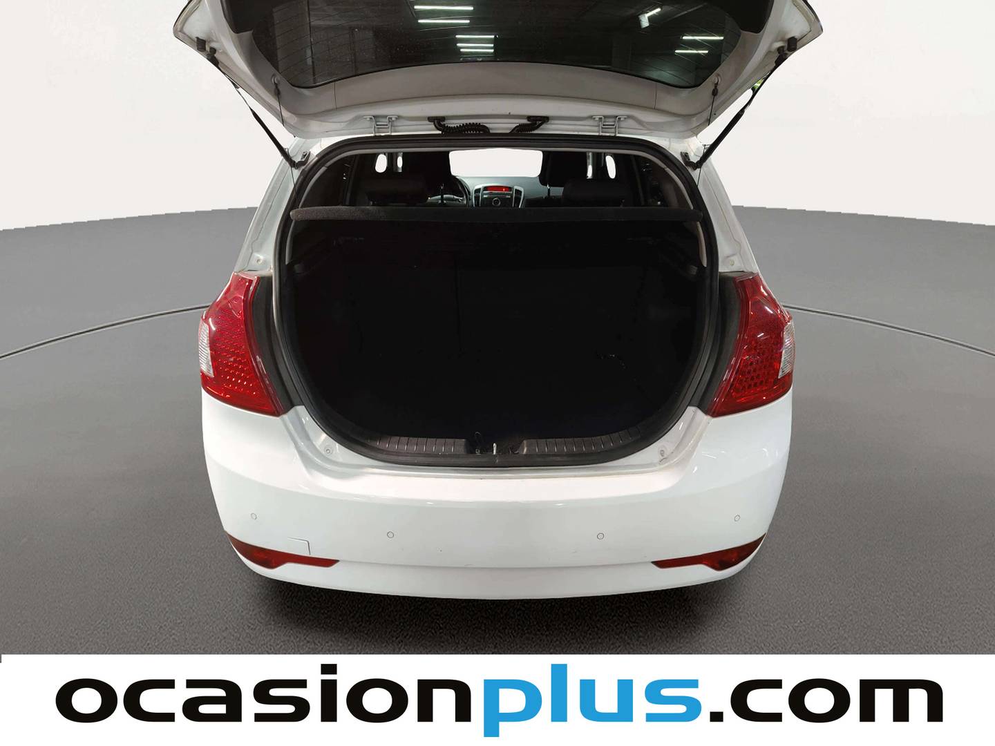 Fotos maletero KIA Ceed KIA Ceed 1.4 CVVT Drive Plus (105 CV)
