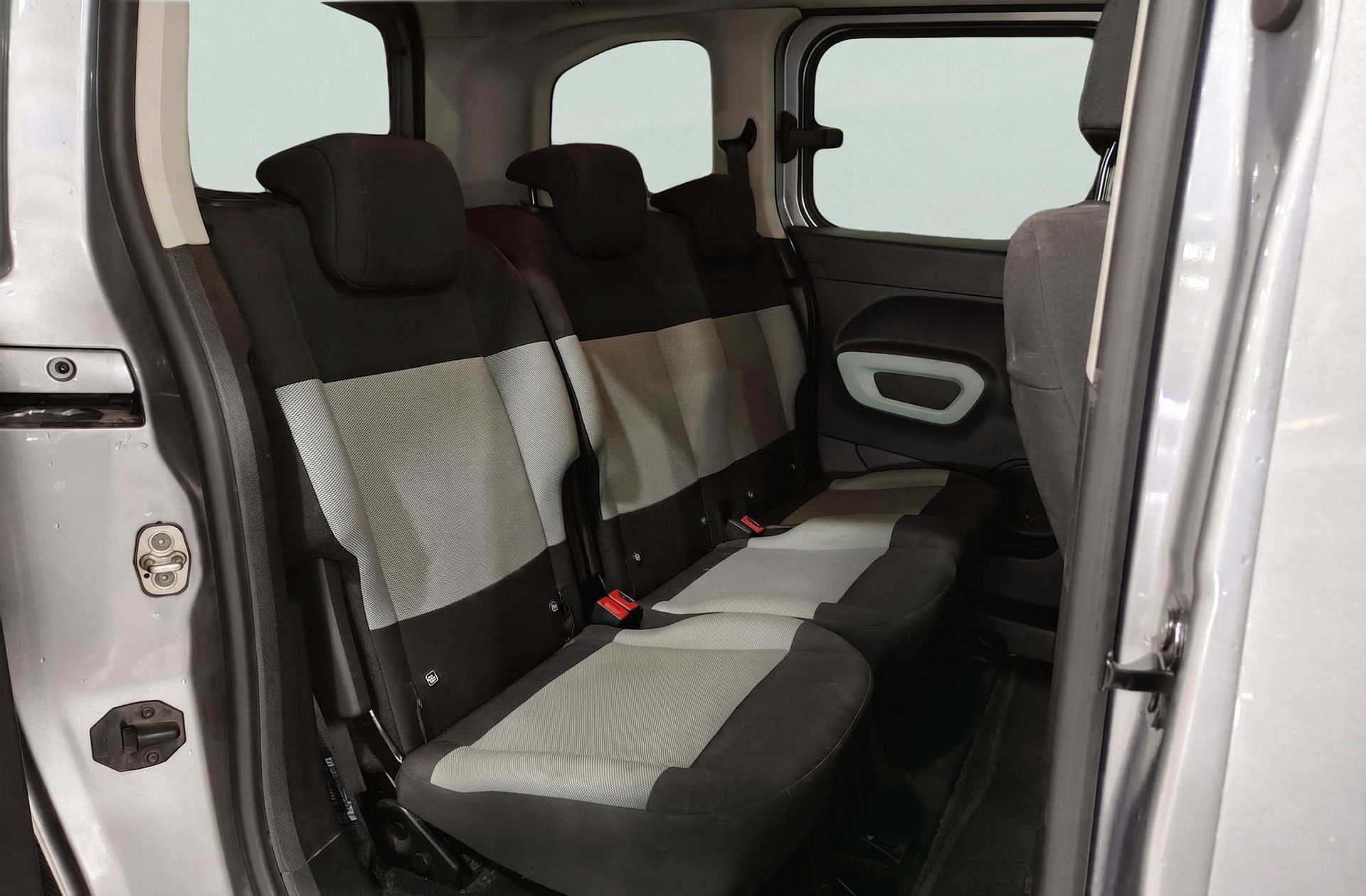 Citroën Berlingo PureTech 110 Talla M Feel - foto 17