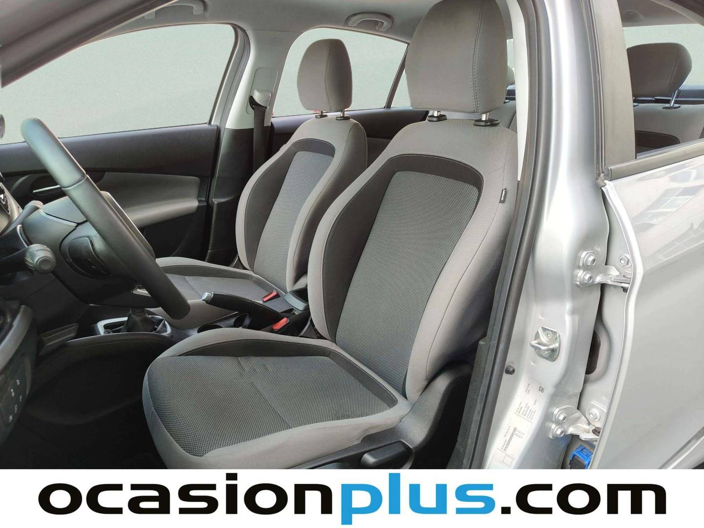 Foto asientos delanteros Fiat Tipo Fiat Tipo 1.4 16v Easy (95 CV)