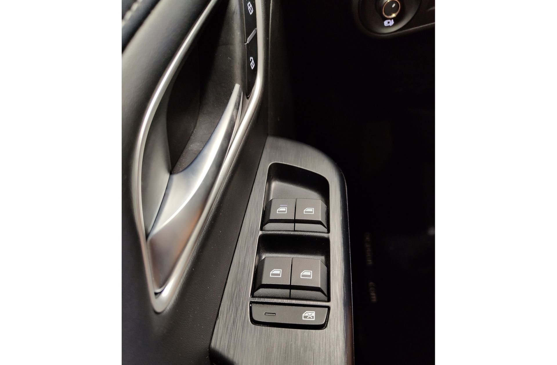 MG ZS 1.5 Hybrid+ Luxury - foto 36