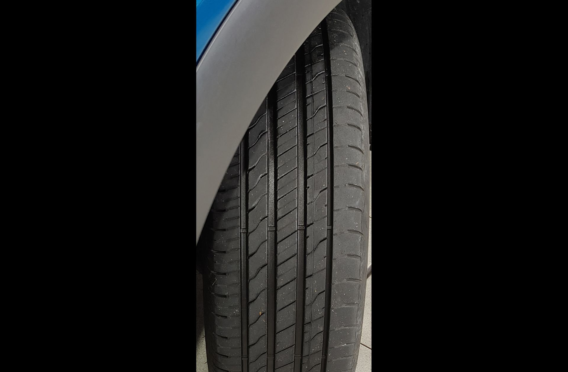 Citroën C4 Cactus BlueHDi 100 Shine - foto 36